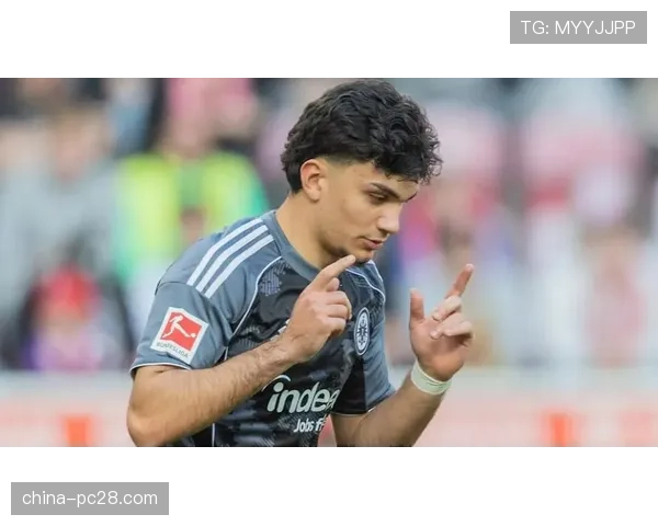 法兰克福愿意出售20岁中场新星乌尊，多家俱乐部关注